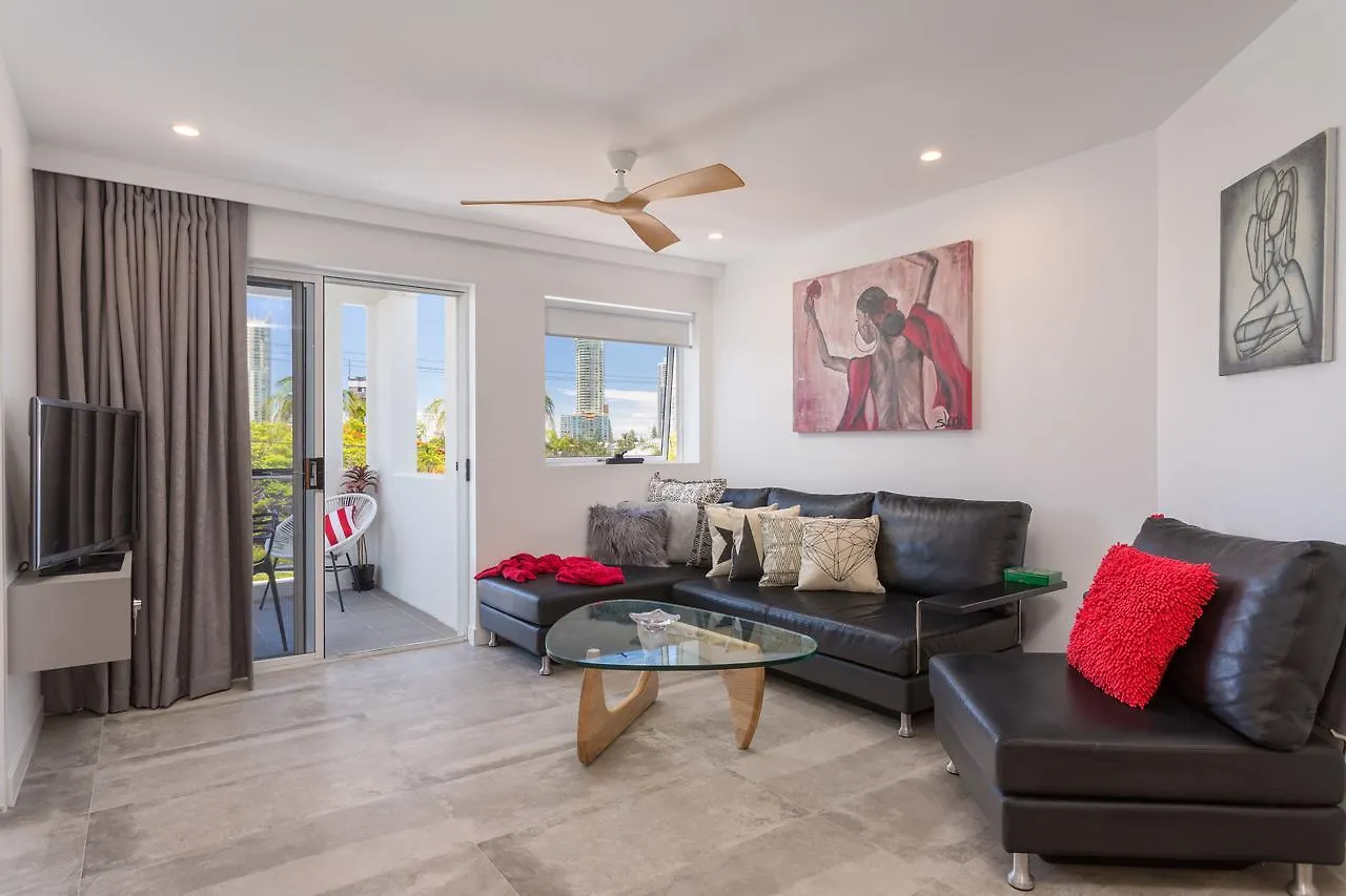 Chevron Sails Apartment Gold Coast